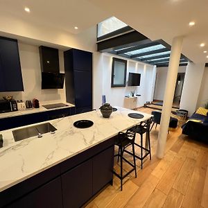 Appartement à 2 Chambres à Coucher