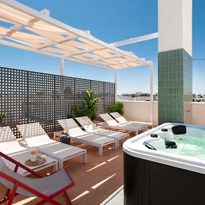 Appartement à 2 Chambres à Coucher au Premier Étage