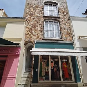 Plein Centre Maison Appartement 100 M De La Plage 150 M Du Port