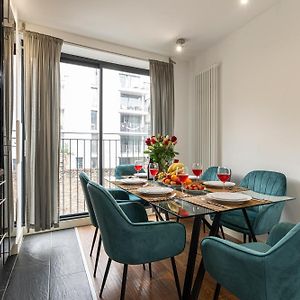 Appartement à 2 Chambres à Coucher