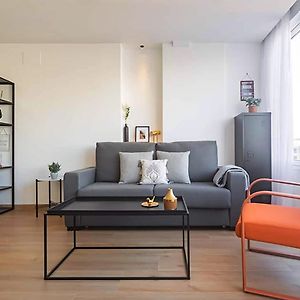 Appartement à 2 Chambres à Coucher