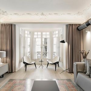 Appartement à 2 Chambres à Coucher