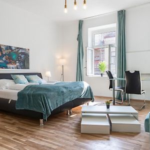 Appartement à 2 Chambres à Coucher