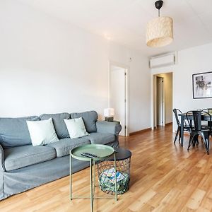 Appartement à 3 Chambres à Coucher