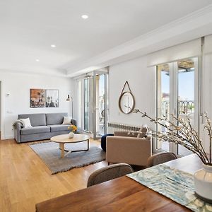 Appartement à 3 Chambres à Coucher