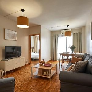 Appartement à 3 Chambres à Coucher