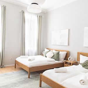 Appartement à 2 Chambres à Coucher