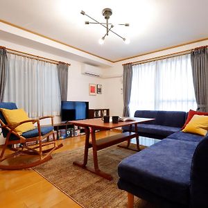 Appartement à 3 Chambres à Coucher