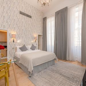 Studio de Luxe