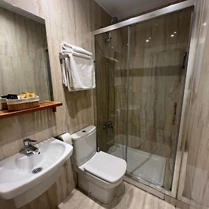 Private Bathroom Twin Room