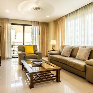Appartement de Luxe à 2 Chambres à Coucher