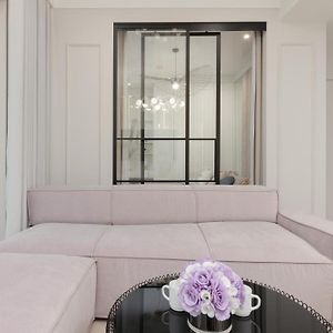 Kasprzaka Apartments With Ac & Parking By Renters Prestige