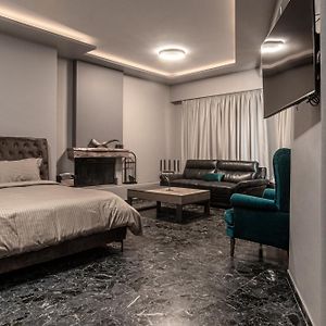 Ventiri Rooftop Suite 4