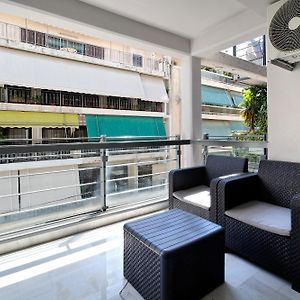 Elegant Apartment In Pagrati