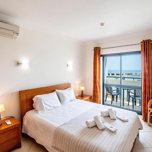 #166 Frat Apartment By Home Holidays