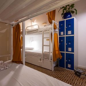 Dormitory Room Mixed