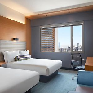 Chambre Lit Queen-Size aux Étages Supérieurs