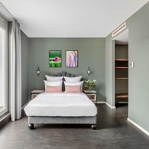 Studio Grande Lit King-Size