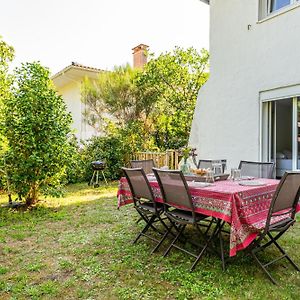 Lulli - Spacieux Appartement En Rez De Jardin