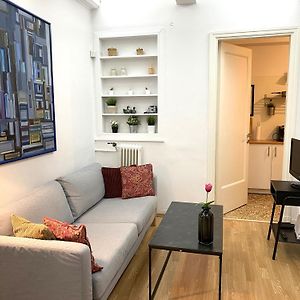 Artistic Deco Apartment