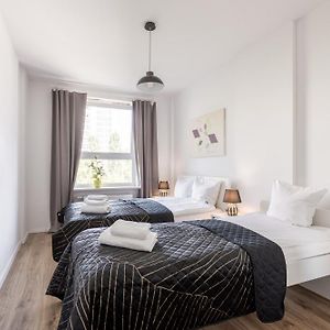Golden Apartments Warsaw - Big And Bright Stylish Apartments - City Center - Pereca