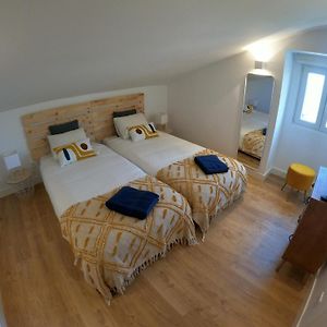 Lisbon, T2 Renewed Duplex With River View, Beato, Lisbon