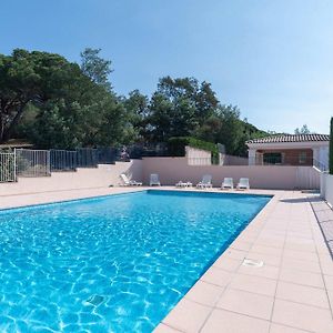 Bright Cocoon With Pool And Sea View