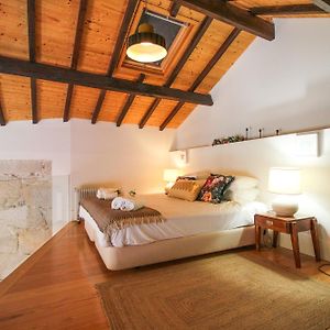 Mouzinho Mezzanine