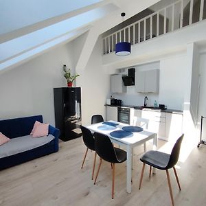 Appartement à 3 Chambres à Coucher