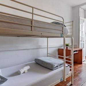 Dormitory Room Mixed