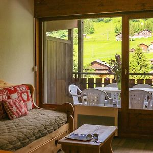 Appartement à 2 Chambres à Coucher