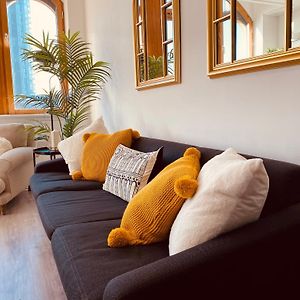 Spacious 2 Bedroom City Pad In Old Street London