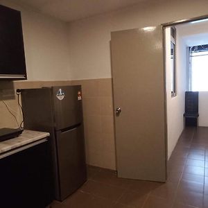 Appartement à 3 Chambres à Coucher