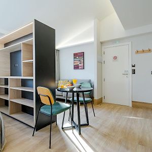 Feelathome Ventas Suites