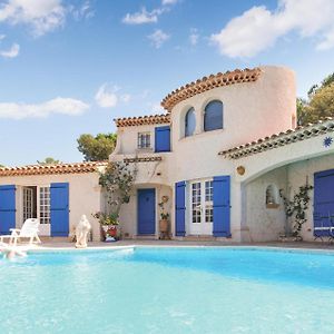 Maison de Vacances à 3 Chambres à Coucher