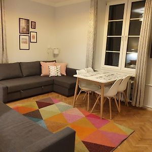 Charming Apartment In The Old Town