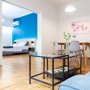 Toni'S 2Bd Home In Centre, 15 Sec To Metro