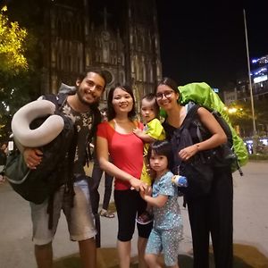 Nusmile'S Hostel And Travel