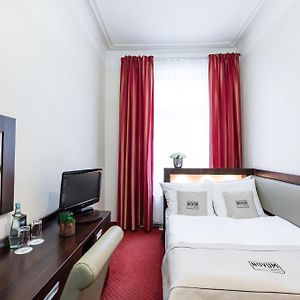 Chambre Standarde Lit Queen-Size