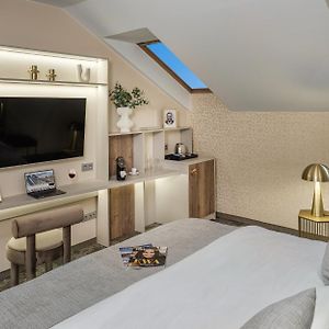 Chambre Mansardée de Luxe Lit King-Size