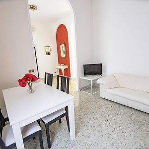 Appartement à 3 Chambres à Coucher