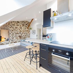 COCON MALOUIN Charmant T2 vue Intra-Muros et bassins