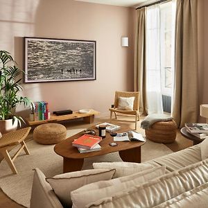 Appartement à 3 Chambres à Coucher