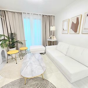 Appartement à 3 Chambres à Coucher