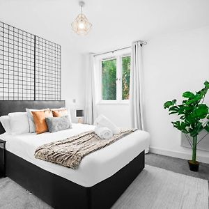 Birmingham City Centre Deluxe Apartment - Secure Parking 36C