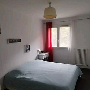 Appartement à 2 Chambres à Coucher