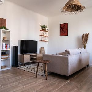 Appartement à 3 Chambres à Coucher