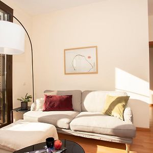 Appartement à 2 Chambres à Coucher