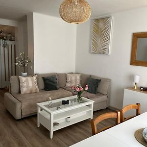 Appartement à 2 Chambres à Coucher