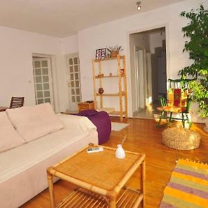 Seaview Apartment Ema